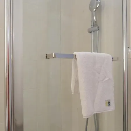 Lumineux T3 - 2 Chambres, Balcon - Proche De Rouen